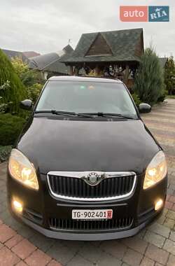 Хэтчбек Skoda Fabia 2009 в 