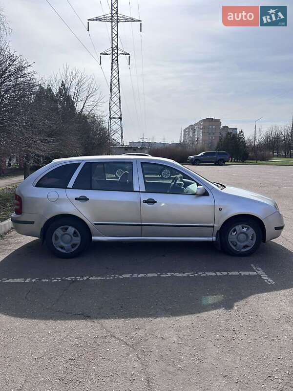 Універсал Skoda Fabia 2002 в Кривому Розі фото 2 Універсал Skoda Fabia 2002 в Кривому Розі