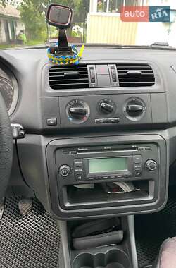 Хэтчбек Skoda Fabia 2011 в 
