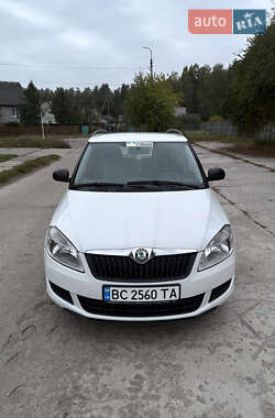 Универсал Skoda Fabia 2011 в Чернигове