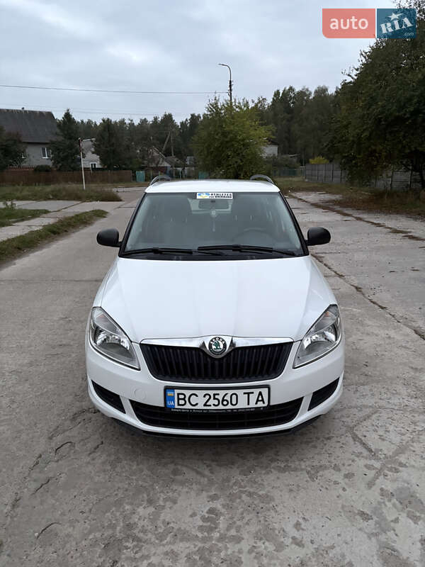 Skoda Fabia 2011 Skoda Fabia 2011