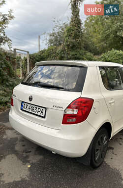 Хэтчбек Skoda Fabia 2014 в 