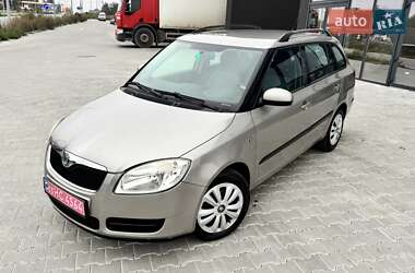 Універсал Skoda Fabia 2008 в Тернополі