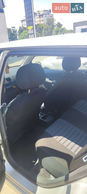 Универсал Skoda Fabia 2004 в Ужгороде
