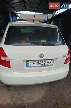 Хетчбек Skoda Fabia 2009 в Чернівцях