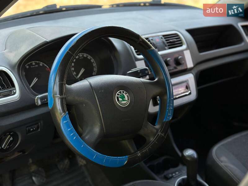 Хэтчбек Skoda Fabia 2008 в Николаеве фото 7 Хэтчбек Skoda Fabia 2008 в Николаеве