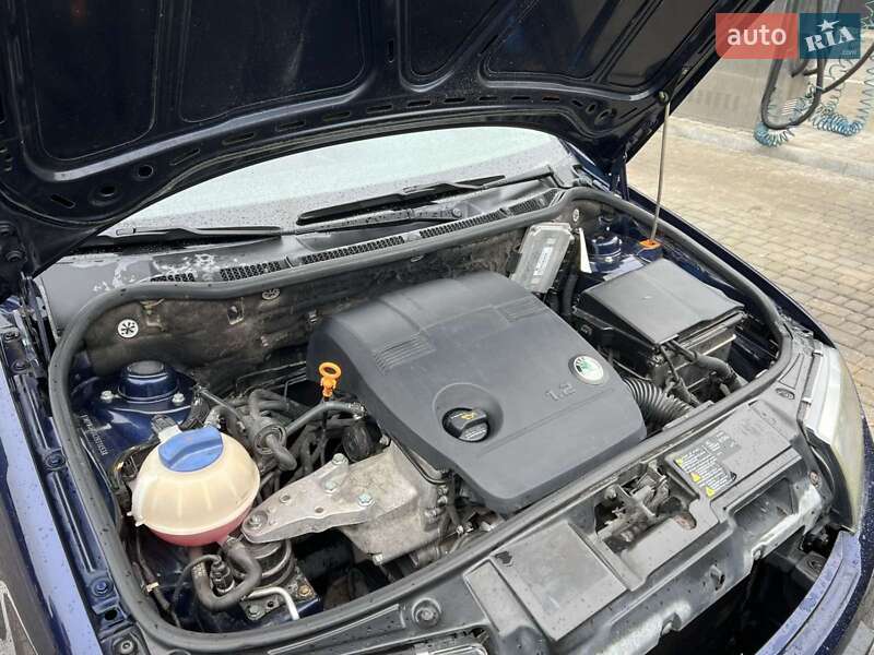 Хетчбек Skoda Fabia 2003 в Звягелі