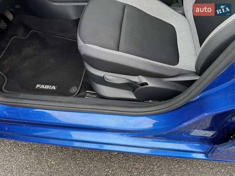 Хэтчбек Skoda Fabia 2016 в Киеве фото 13 Хэтчбек Skoda Fabia 2016 в Киеве