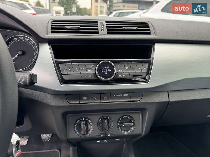 Хэтчбек Skoda Fabia 2016 в Киеве фото 16 Хэтчбек Skoda Fabia 2016 в Киеве