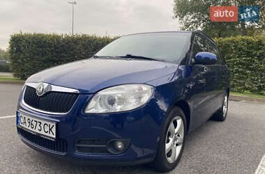 Універсал Skoda Fabia 2008 в Києві