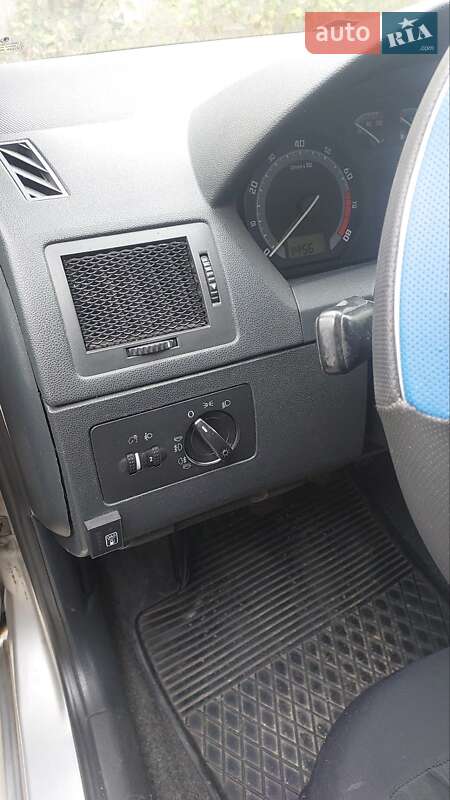 Седан Skoda Fabia 2004 в Києві фото 11 Седан Skoda Fabia 2004 в Києві