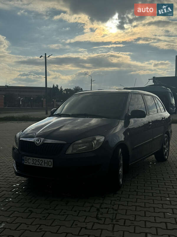 Универсал Skoda Fabia 2011 в Дрогобыче