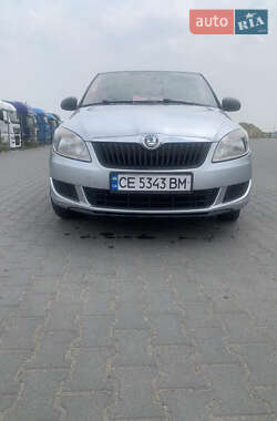 Хетчбек Skoda Fabia 2012 в 
