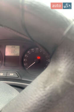 Хетчбек Skoda Fabia 2012 в 