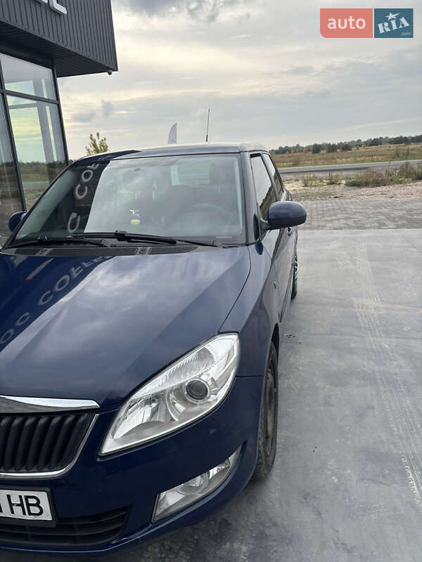 Хэтчбек Skoda Fabia 2012 в Костополе