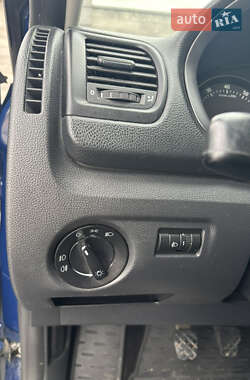 Хэтчбек Skoda Fabia 2012 в 