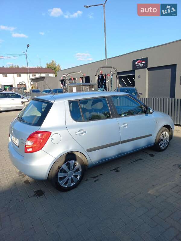 Хетчбек Skoda Fabia 2011 в Перечині