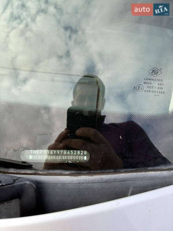 Хэтчбек Skoda Fabia 2006 в Петриковке