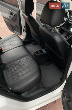 Хэтчбек Skoda Fabia 2011 в 