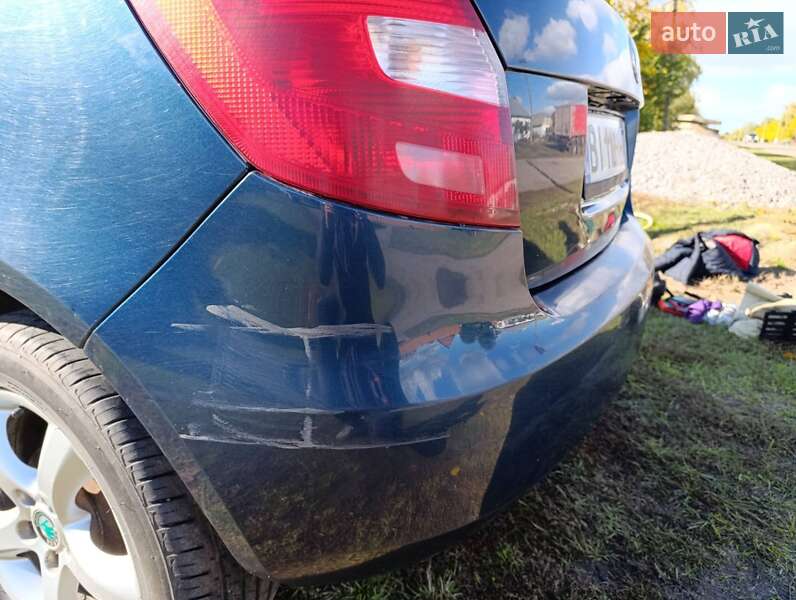 Хэтчбек Skoda Fabia 2011 в Черкассах