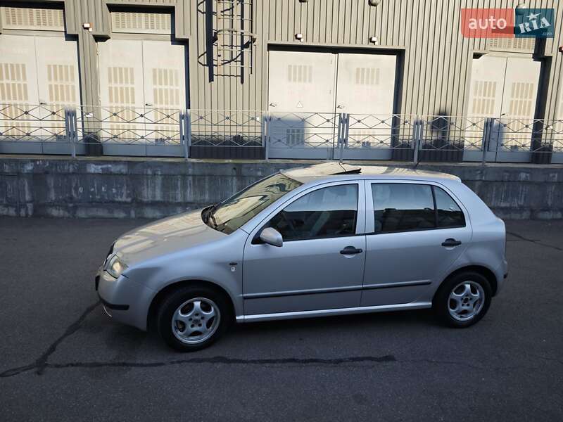 Хетчбек Skoda Fabia 2001 в Києві