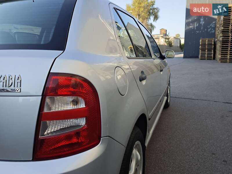 Хетчбек Skoda Fabia 2001 в Києві