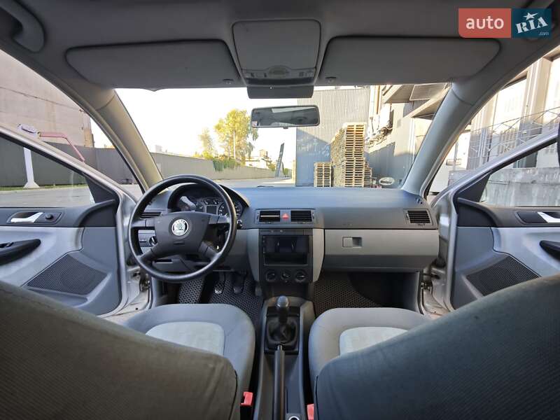 Хетчбек Skoda Fabia 2001 в Києві