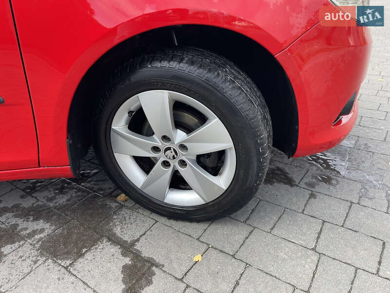 Универсал Skoda Fabia 2014 в Долине