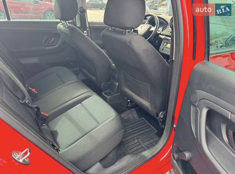 Универсал Skoda Fabia 2014 в Долине