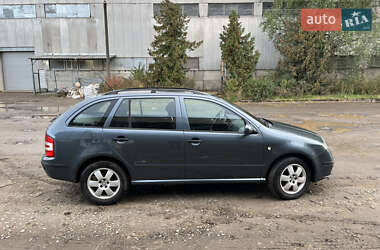 Універсал Skoda Fabia 2006 в Луцьку