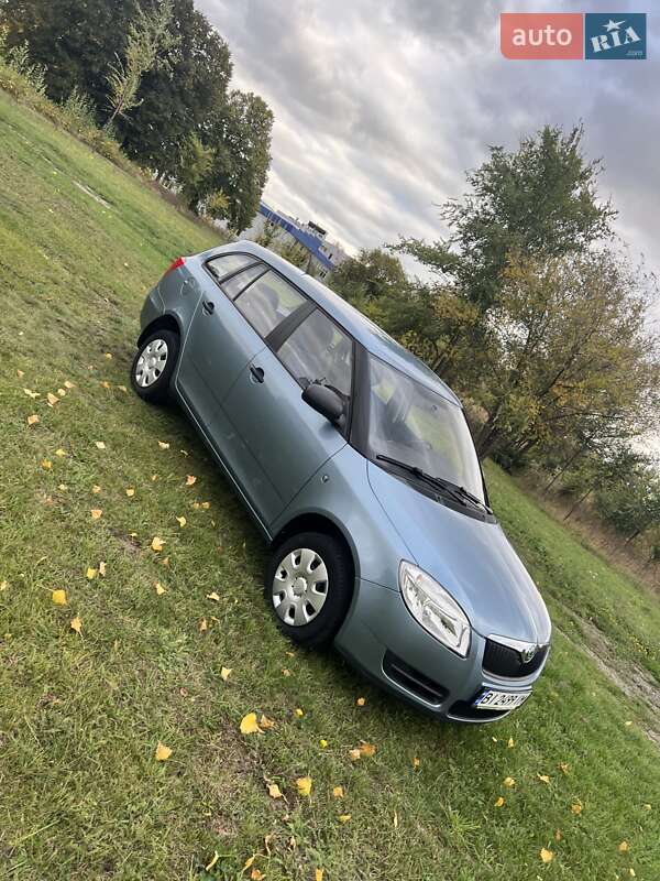 Универсал Skoda Fabia 2009 в Кременчуге