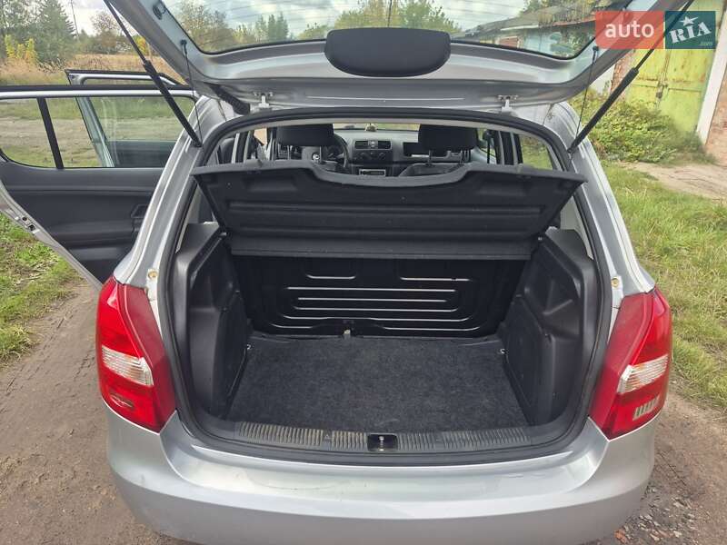 Хэтчбек Skoda Fabia 2008 в Нововолынске
