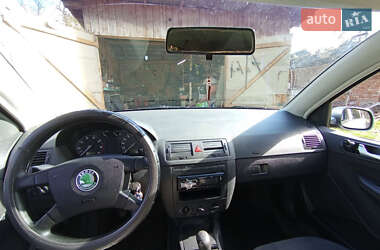 Хэтчбек Skoda Fabia 2004 в  фото 7 Хэтчбек Skoda Fabia 2004 в