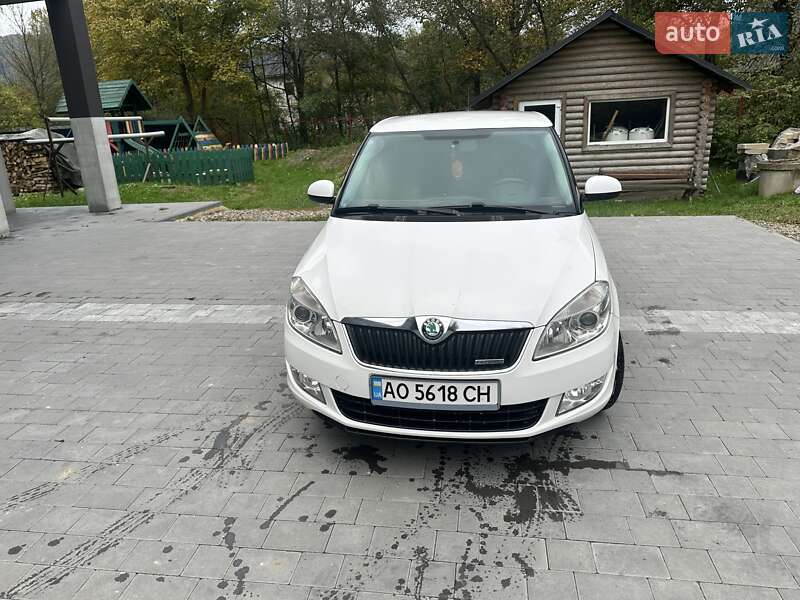 Універсал Skoda Fabia 2011 в Тячеві фото Універсал Skoda Fabia 2011 в Тячеві