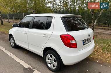Хэтчбек Skoda Fabia 2012 в 