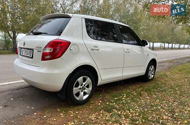 Хэтчбек Skoda Fabia 2012 в 