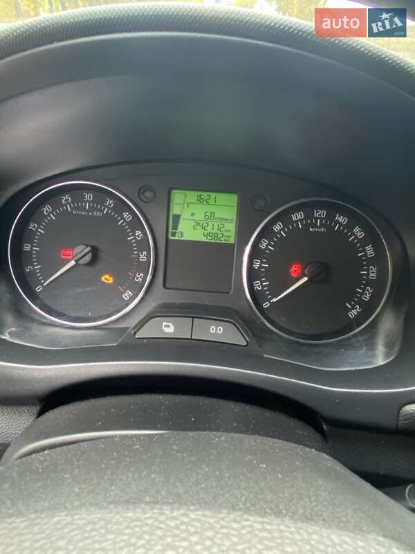 Универсал Skoda Fabia 2014 в Ромнах фото 3 Универсал Skoda Fabia 2014 в Ромнах