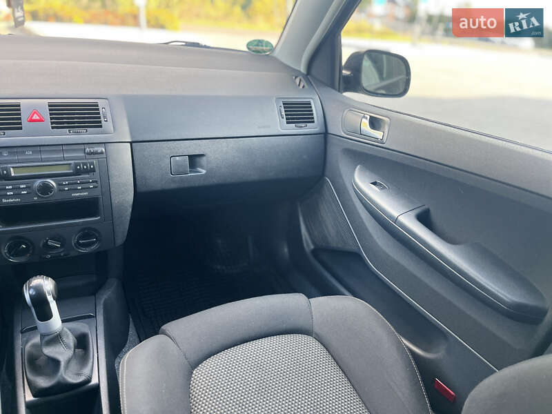 Хэтчбек Skoda Fabia 2005 в Владимире фото 29 Хэтчбек Skoda Fabia 2005 в Владимире