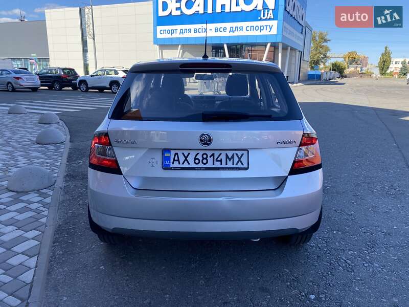 Хэтчбек Skoda Fabia 2015 в Киеве фото 6 Хэтчбек Skoda Fabia 2015 в Киеве