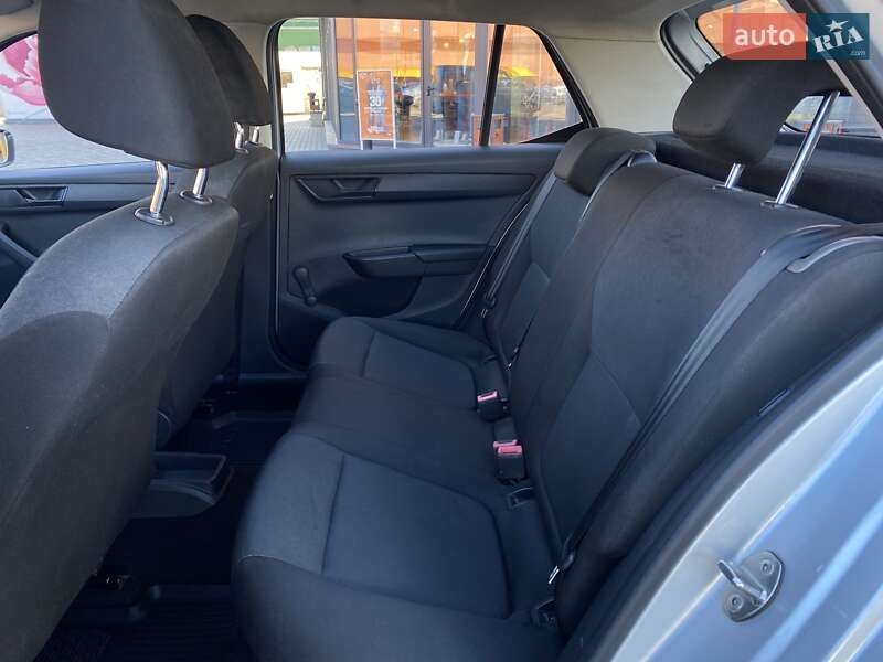 Хэтчбек Skoda Fabia 2015 в Киеве фото 9 Хэтчбек Skoda Fabia 2015 в Киеве