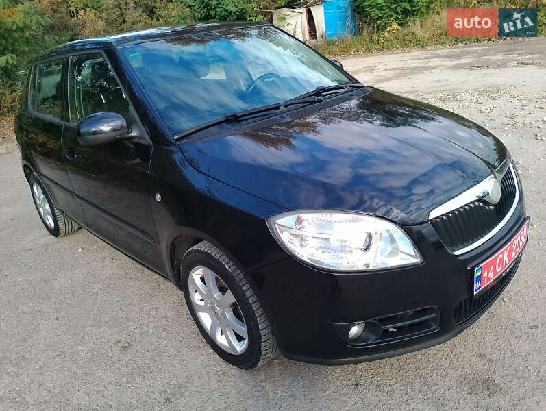 Хэтчбек Skoda Fabia 2008 в Тернополе