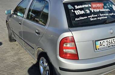 Хэтчбек Skoda Fabia 2002 в Луцке