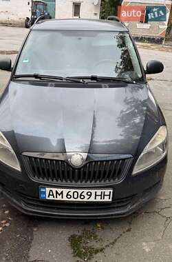 Универсал Skoda Fabia 2010 в Житомире