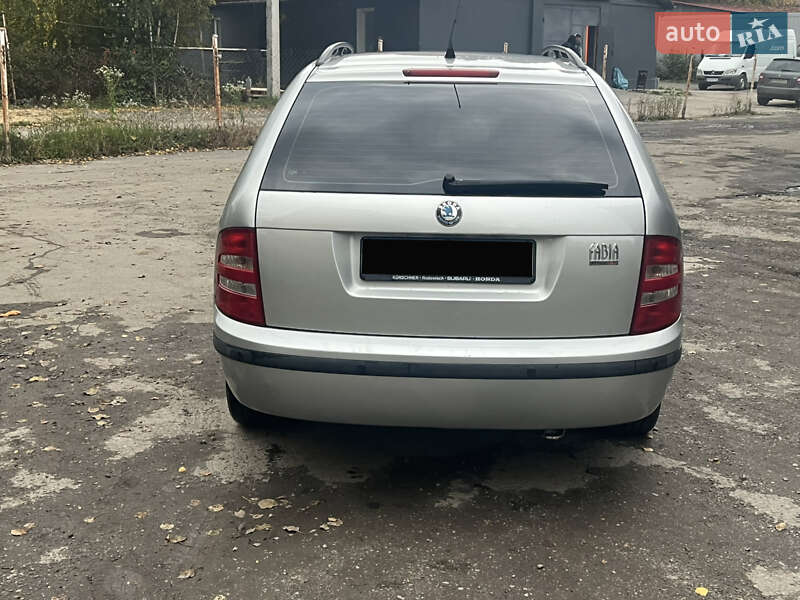 Универсал Skoda Fabia 2003 в Тернополе