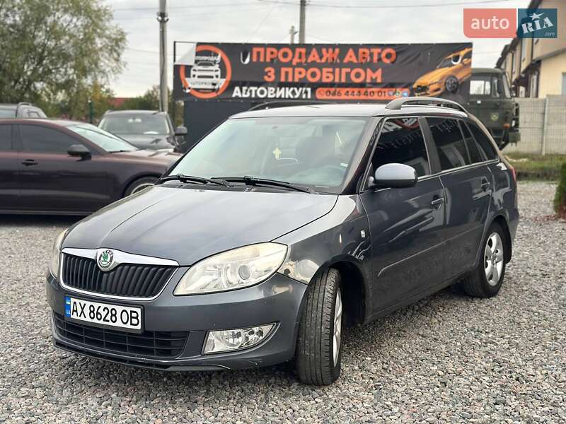 Универсал Skoda Fabia 2010 в Харькове