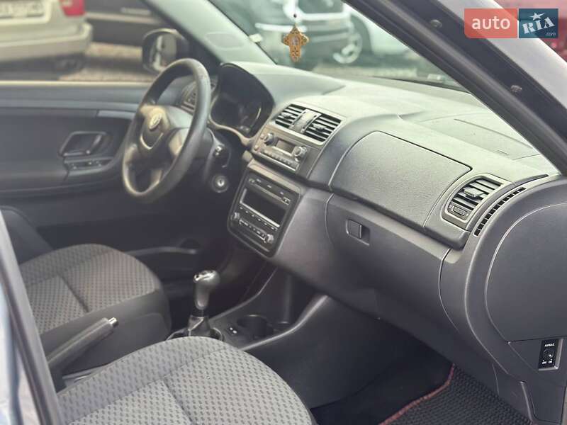 Универсал Skoda Fabia 2010 в Харькове