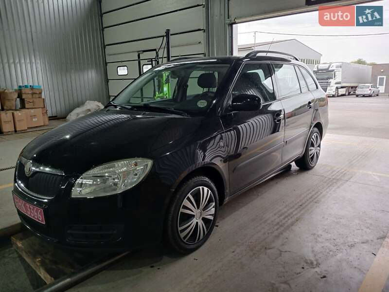 Универсал Skoda Fabia 2009 в Чернигове