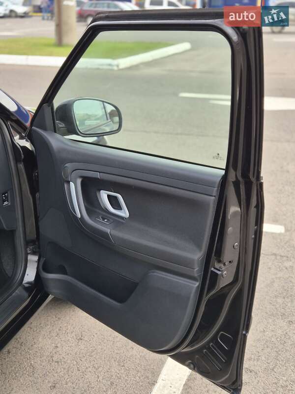 Хэтчбек Skoda Fabia 2009 в Луцке