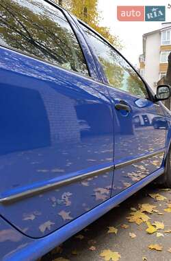 Хетчбек Skoda Fabia 2004 в 