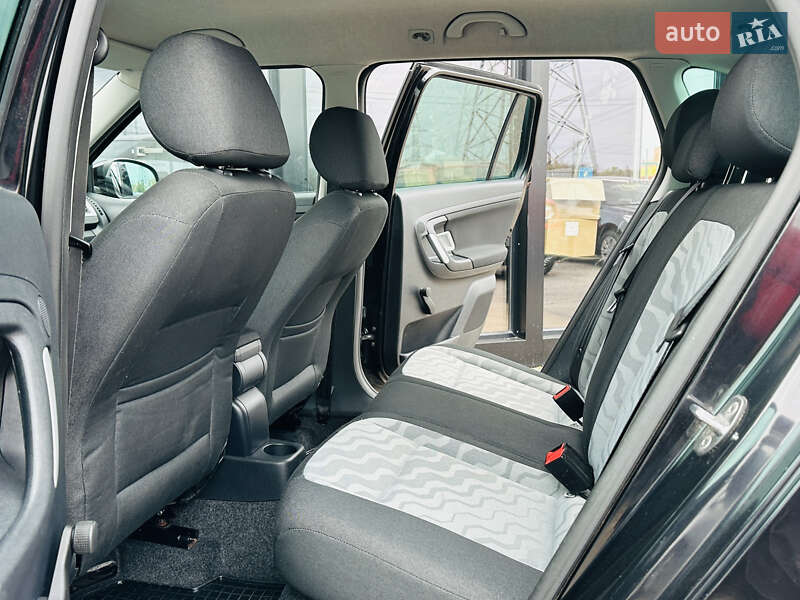 Универсал Skoda Fabia 2009 в Харькове